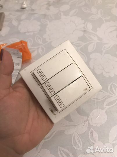 Выключатель тройной