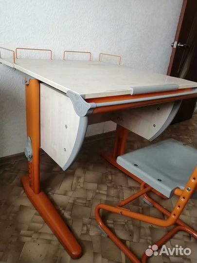 Растущая парта и стул бу