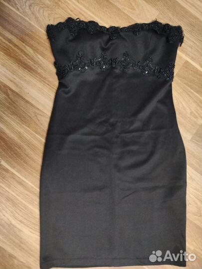 Платье чёрное без бретелей с открытой спиной 46