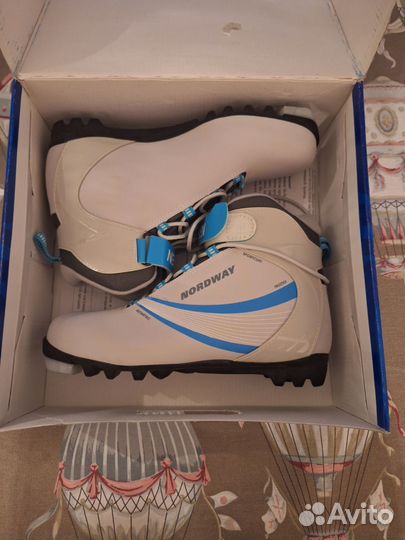 Ботинки для беговых лыж 39 размер