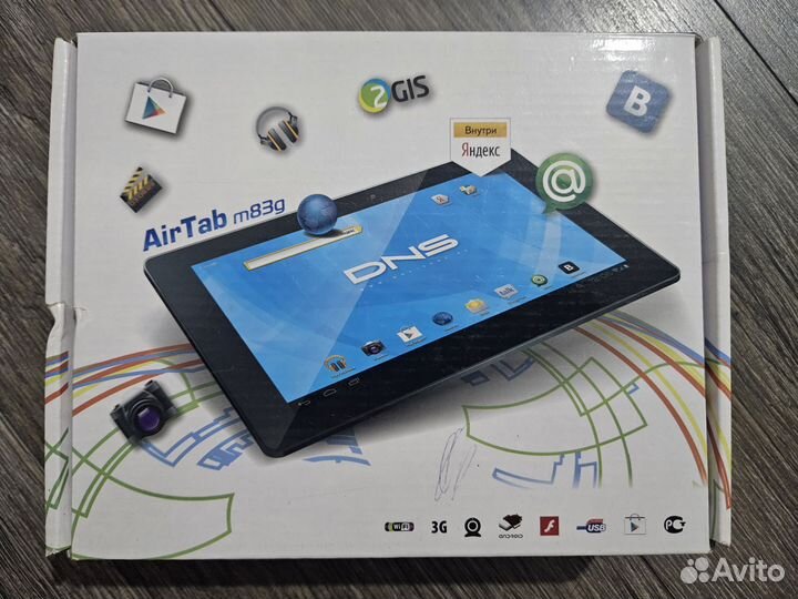 Планшет DNS Airtab m83g