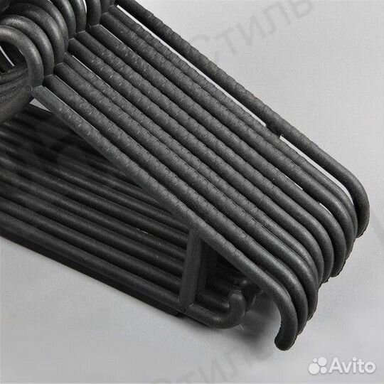 Вешалки плечики пластиковые черные