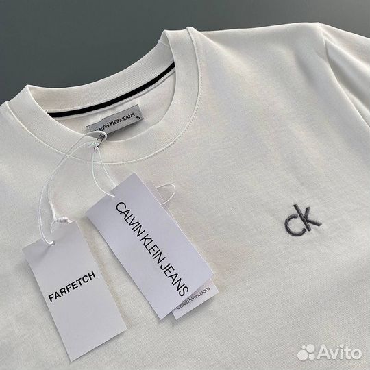 Calvin klein футболка белая