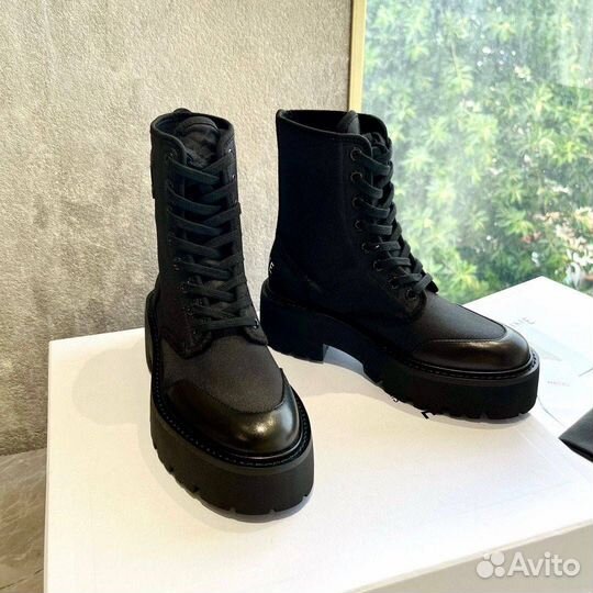 Ботинки черные Celine текстиль кожа