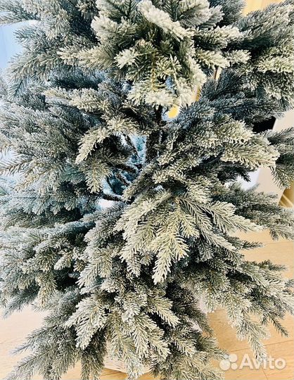 Елка искусственная литая заснеженная, 215 см