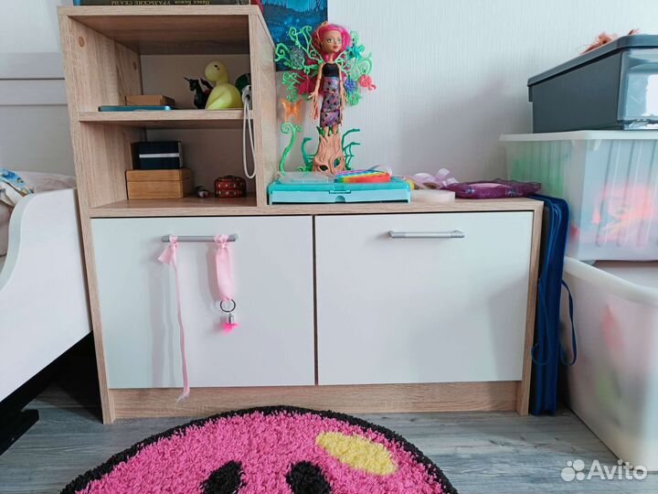 Тумба прикроватная или в коридор