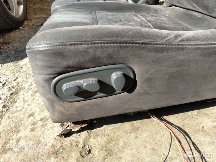 Сиденья передние Mazda Xedos 9