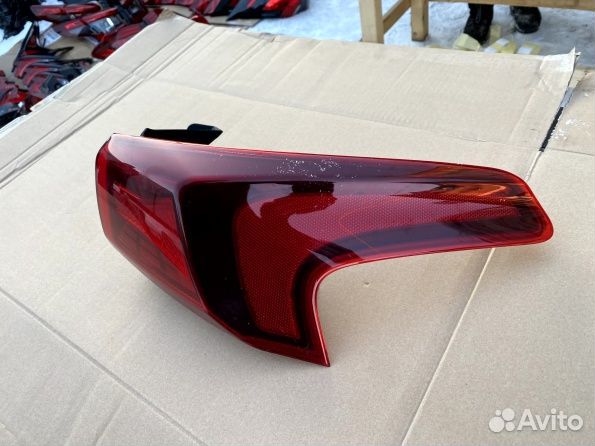 Фонарь задний правый Hyundai Santa Fe 4 TM