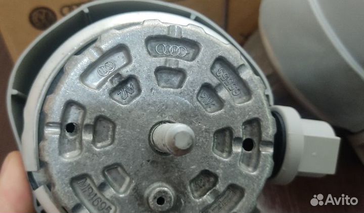 Гидроопора двигателя audi A6 C6 правая.левая