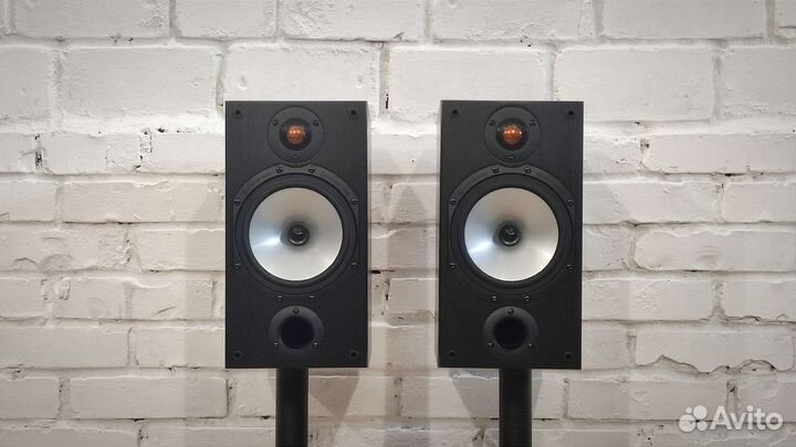 Мощные Monitor Audio MR2 (England)