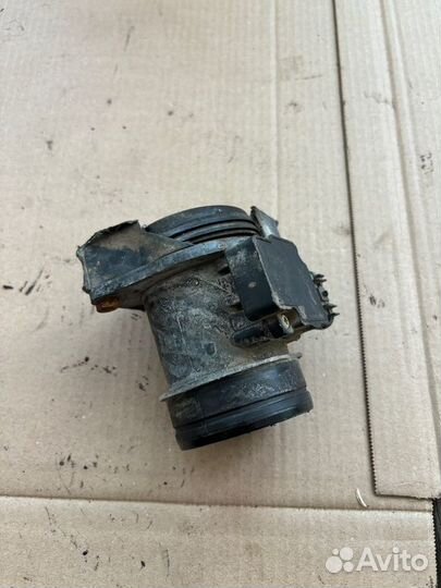 Датчик массового расхода воздуха Лада Гранта седан