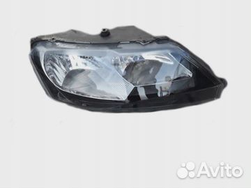 Фара правая Skoda Rapid (2012-2017)