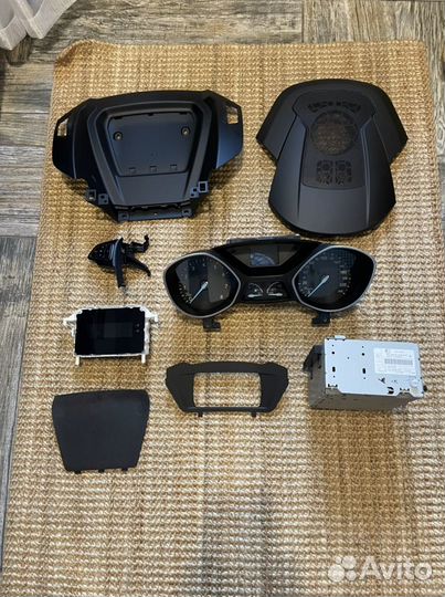 Мультимедиа система Ford Kuga