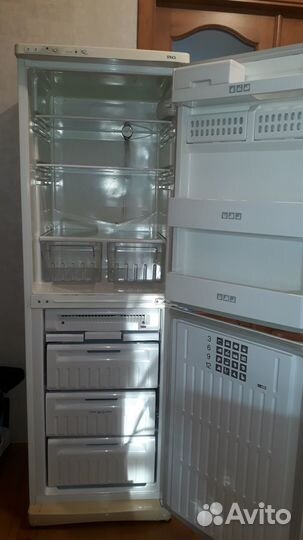 Продам холодильник stinol