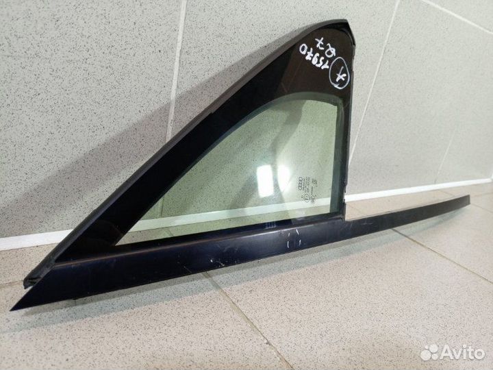 Стекло двери передней правой (форточка) Audi Q7 4M