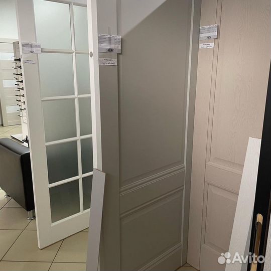 Двери межкомнатные с коробкой новые