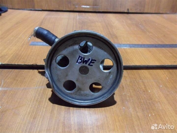 Насос гидроусилителя руля Audi A4 8EC BWE 2004