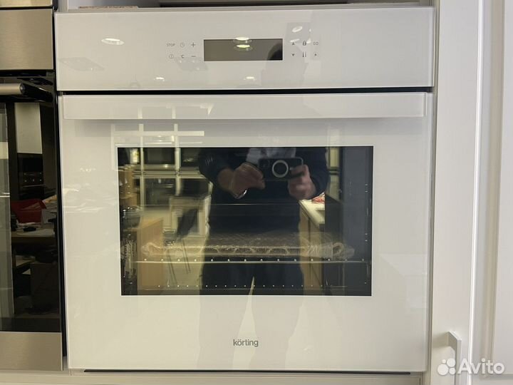 Продам духовой шкаф Korting OKB 9102 csgw PRO