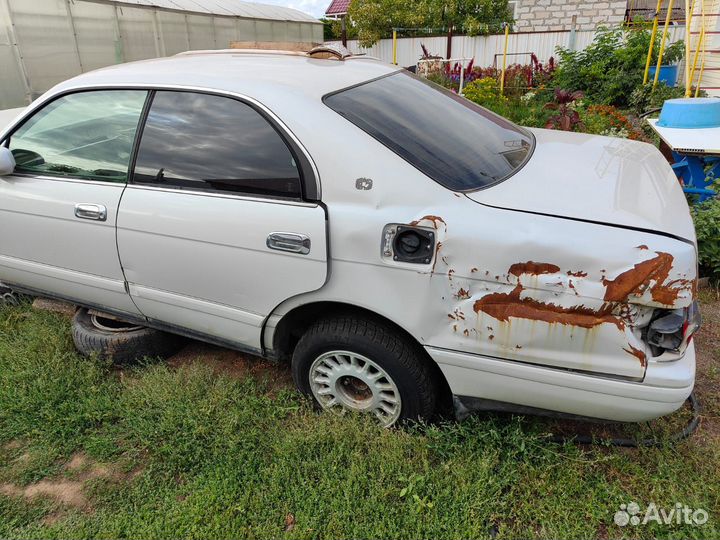 Toyota Crown JZS141 в разбор до болта