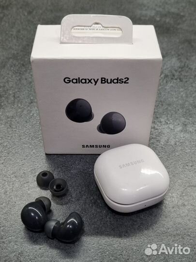 Беспроводные наушники Samsung Galaxy buds 2