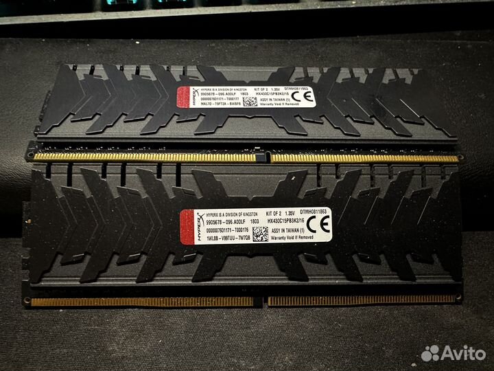 Оперативная память Kingston HyperX Predator 3000