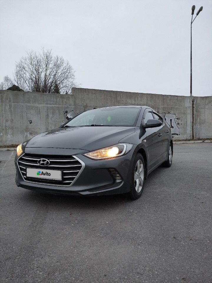 Hyundai Elantra: фото владельца