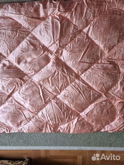Одеяло пуховое