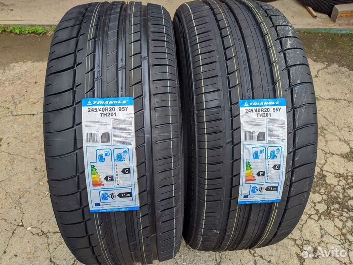 Triangle TH201 245/40 R20 95Y