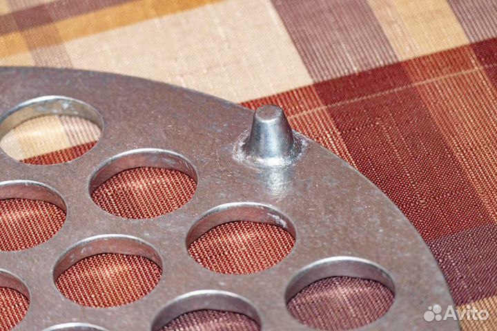 Пельменница железная на ножках 37шт 0,7кг СССР