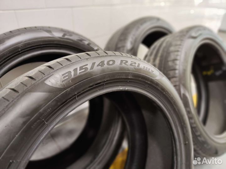 Pirelli P Zero 275/45 R21 и 315/40 R21 110Y