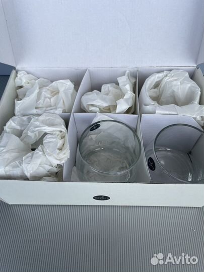 Стаканы танцующие