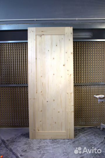 Двери из массива