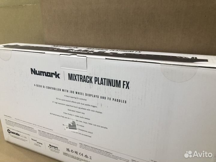 Numark Mixtrack Platinum FX