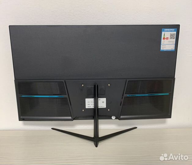 Новый игровой монитор 27