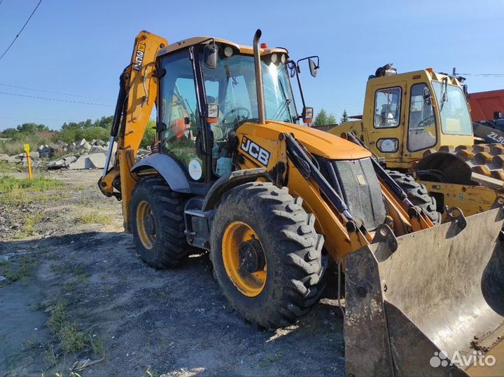 Экскаватор-погрузчик JCB 3CX-4WS-SM, 2011