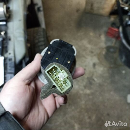 Блок управления зад печки Kia carnival 2002-2006