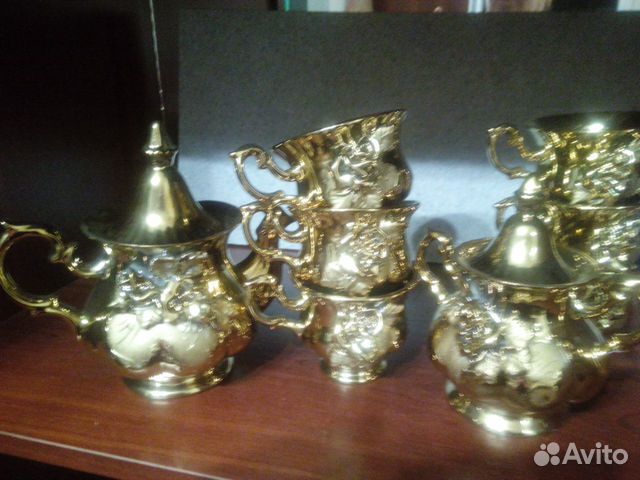 Чайный сервиз.Золотистый новый