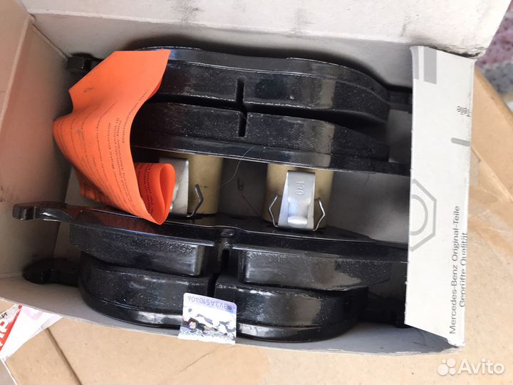 Тормозные колодки W220 s500 4matic оригинал