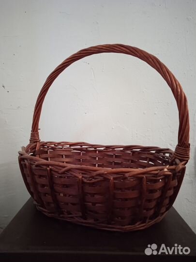 Корзинки плетеные