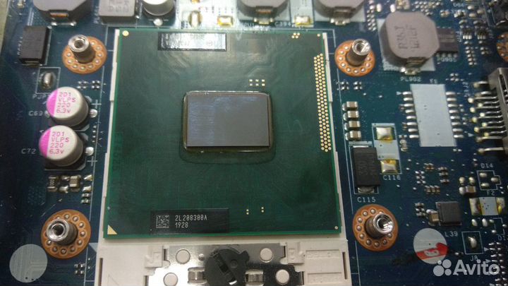 Intel Celeron B800 Mobile processor -e74525 01 if5