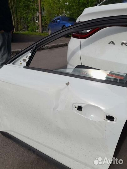 Дверь передняя левая renault arcana