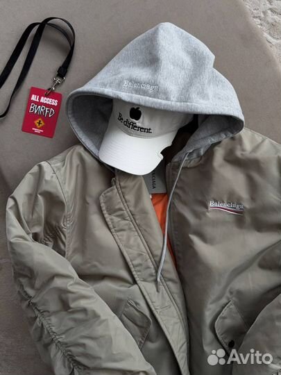 Бомбер Balenciaga оверсайз (топ 2024)