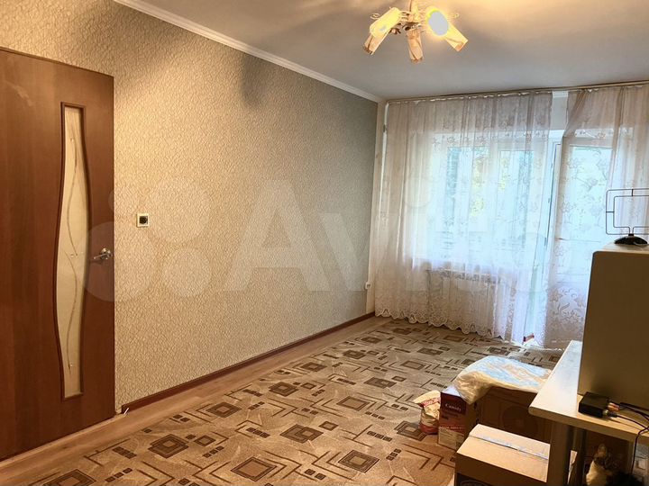 3-к. квартира, 57 м², 3/5 эт.