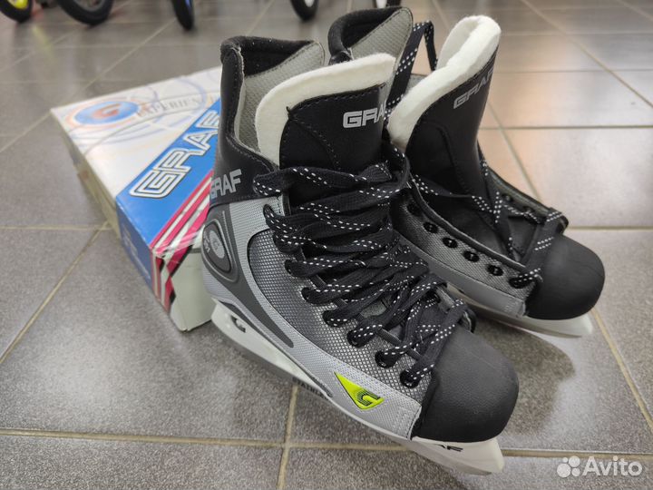 Коньки хоккейные