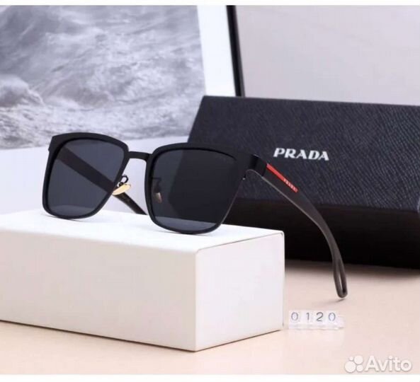 Очки солнцезащитные Prada, lacoste