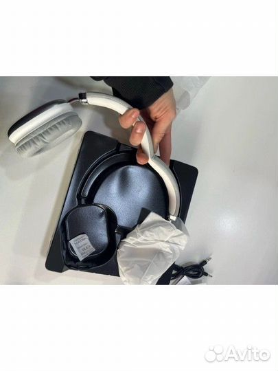 Беспроводные наушники большие