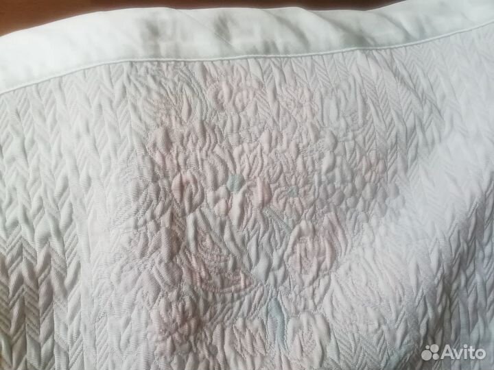 Покрывало Merelli Италия. 2,6 х 2,6 м