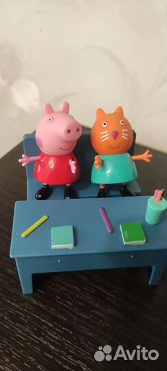 Игрушка Свинка пеппа и чемоданчик Доктор Плюшева