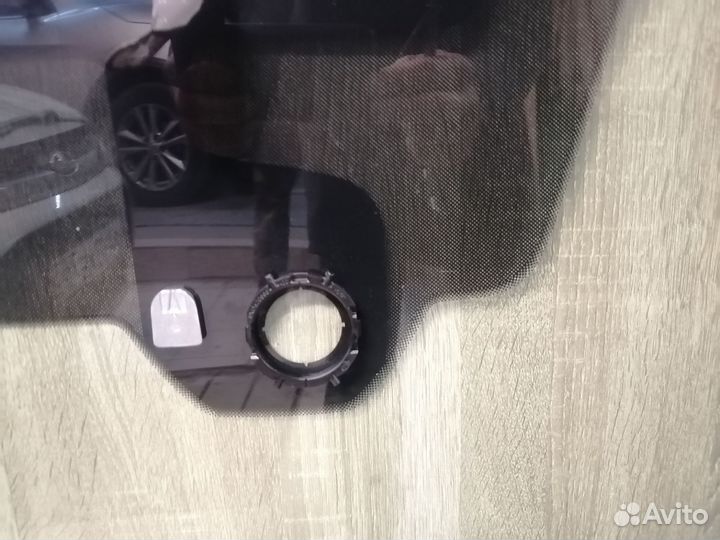 Лобовое стекло Ниссан Кашкай 2