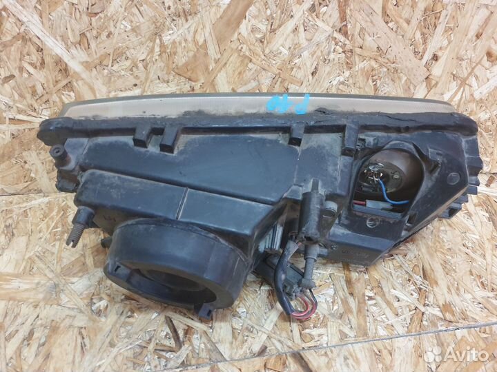 Фара Nissan Primera P10